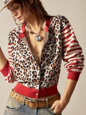 Buttoned Leopard Print Sweater Size Small